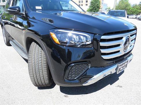 Used 2026 Mercedes-Benz GLS 450 4MATIC image 25