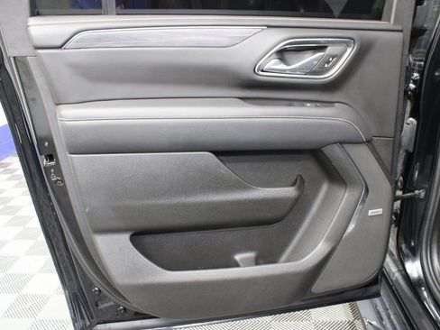 Used 2024 GMC Yukon XL SLT w/ SLT Luxury Package image 69