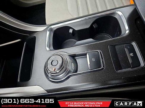 Used 2017 Ford Fusion SE w/ Fusion SE Technology Package image 15