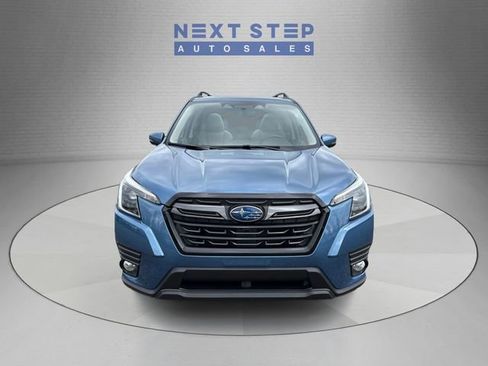 Used 2023 Subaru Forester Limited AWD/4WD image 2