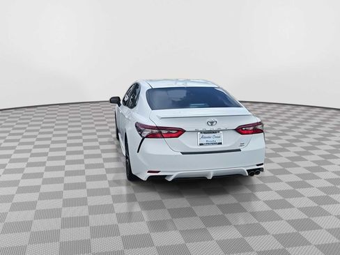 Used 2023 Toyota Camry SE AWD/4WD image 7