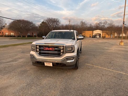 Used 2018 GMC Sierra 1500 SLT image 5