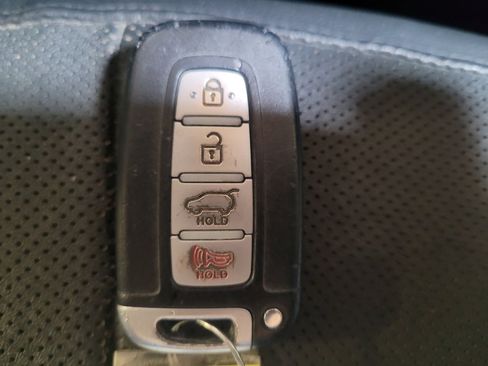 Used 2015 Hyundai Elantra GT w/ Option Group 02 FWD image 32