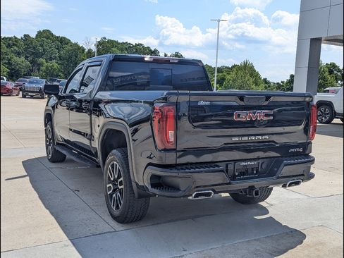 Used 2025 GMC Sierra 1500 AT4 w/ AT4 Premium Package AWD/4WD image 8