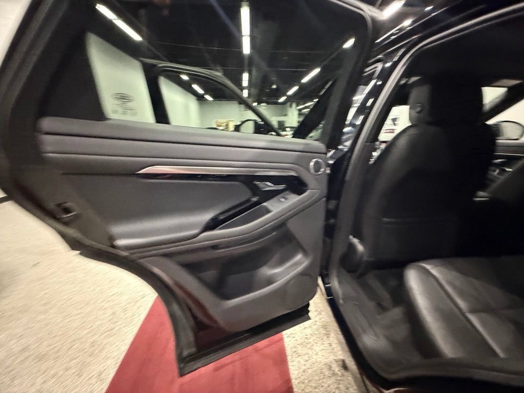 Used 2020 Land Rover Range Rover Evoque S AWD/4WD image 21