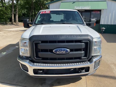 Used 2015 Ford F250 XL w/ Power Equipment Group RWD image 4