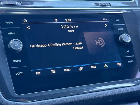 Used 2023 Volkswagen Tiguan SE R-Line image 19