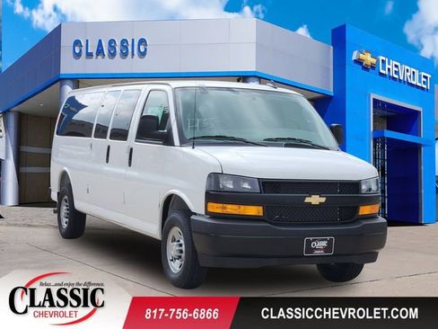 New 2026 Chevrolet Express 3500 LS RWD image 1