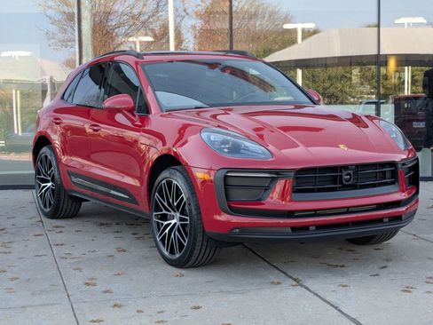 New 2026 Porsche Macan image 7