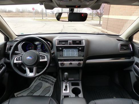 Used 2017 Subaru Legacy 2.5i Sport image 38