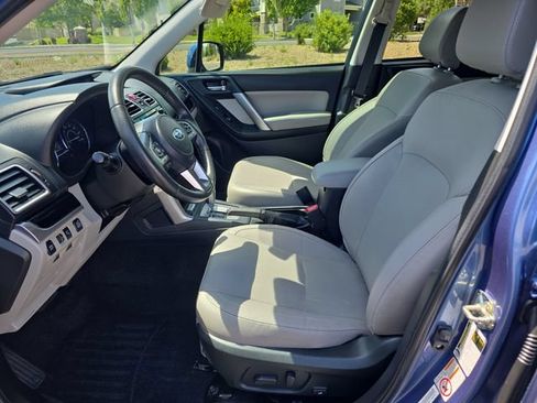 Used 2018 Subaru Forester 2.5i Limited AWD/4WD image 12