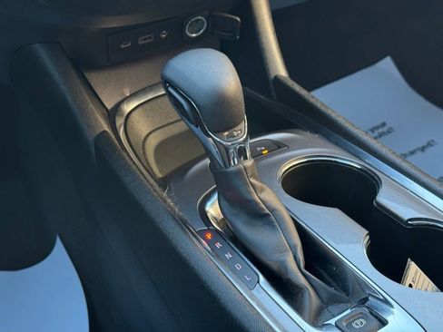 Used 2024 Chevrolet Malibu LT image 38