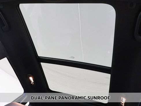 Used 2023 Jeep Compass Latitude w/ Sun and Sound Group image 3