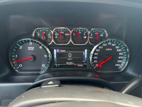 Used 2018 Chevrolet Silverado 1500 LT w/ Texas Edition RWD image 17