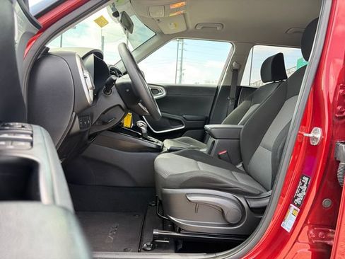 Certified 2021 Kia Soul LX FWD image 22