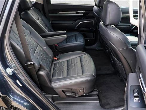 Used 2021 Kia Telluride SX w/ SX Prestige Package image 26