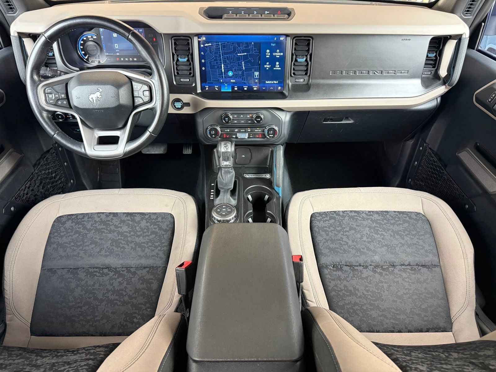 Used 2023 Ford Bronco Wildtrak AWD/4WD image 2