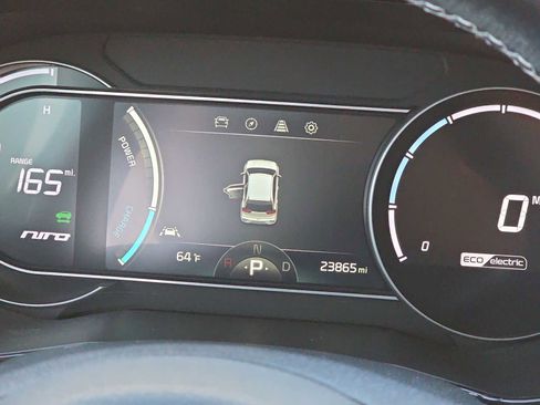 Used 2022 Kia Niro EX image 21