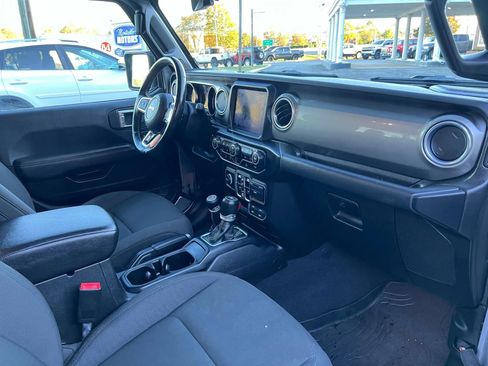 Used 2020 Jeep Gladiator Overland image 20