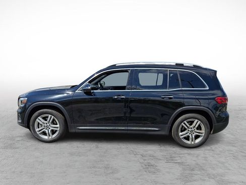 Used 2023 Mercedes-Benz GLB 250 4MATIC image 2