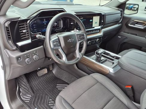 Used 2026 Chevrolet Silverado 1500 LT Trail Boss w/ Convenience Package II AWD/4WD image 23
