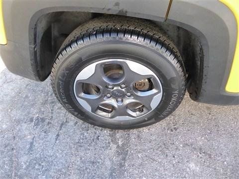 Used 2016 Jeep Renegade Sport w/ Power & Air Group FWD image 18