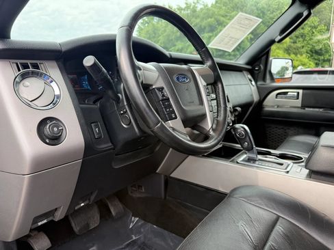 Used 2017 Ford Expedition Limited AWD/4WD image 17