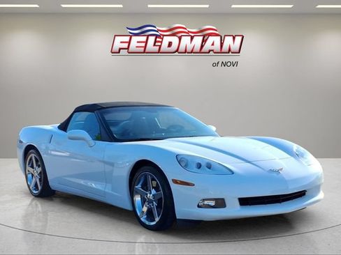 Used 2012 Chevrolet Corvette Convertible RWD image 8