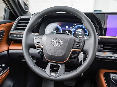 New 2026 Toyota Crown Signia w/ Advanced Technology Package AWD/4WD image 18
