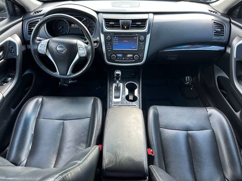 Used 2016 Nissan Altima 2.5 SL w/ 2.5 Technology Package FWD image 23
