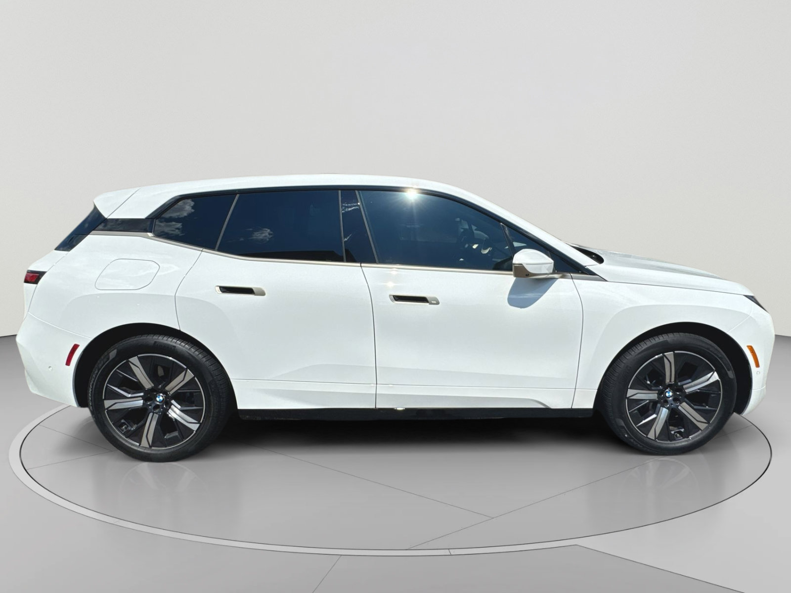 Used 2026 BMW iX xDrive60 AWD/4WD image 34