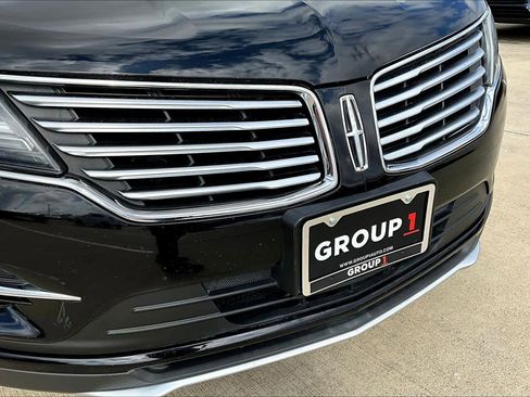 Used 2017 Lincoln MKC Premiere image 25