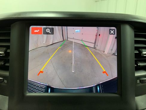 Used 2022 RAM 2500 Big Horn w/ Level C Equiment Group image 29