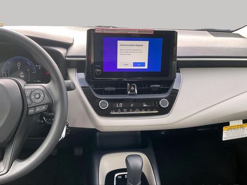 Used 2026 Toyota Corolla LE FWD image 7