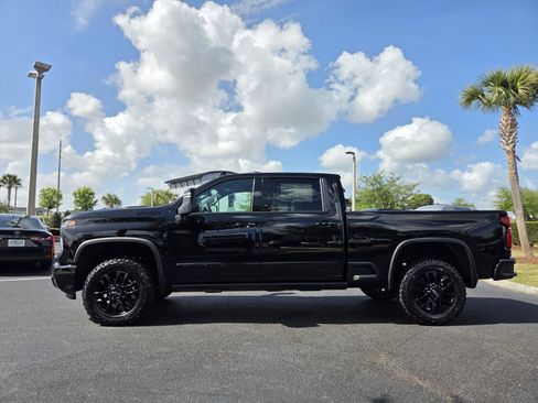 New 2026 Chevrolet Silverado 2500 High Country w/ Midnight Edition AWD/4WD image 3
