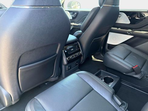 Used 2025 Lincoln Aviator Reserve w/ Equipment Group 201A AWD/4WD image 36