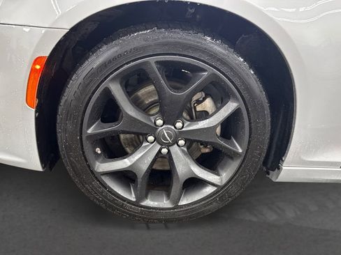 Used 2022 Chrysler 300 S image 12