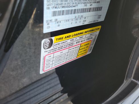 Certified 2025 Ford Expedition Platinum image 31