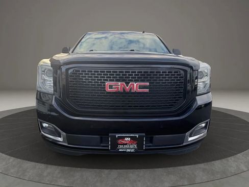 Used 2019 GMC Yukon Denali w/ Denali Ultimate Package AWD/4WD image 3