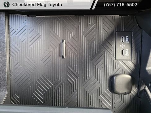 Used 2025 Toyota 4Runner SR5 image 33