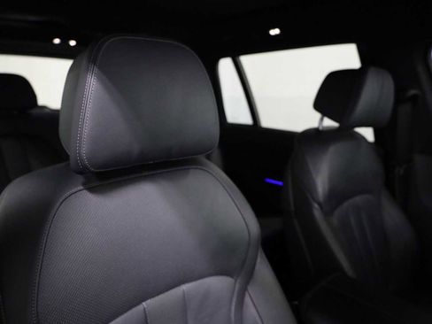 Used 2020 BMW X7 M50i w/ Executive Package image 20