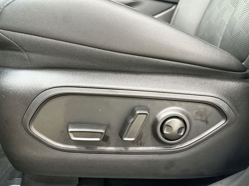 New 2026 Jeep Cherokee Overland image 15