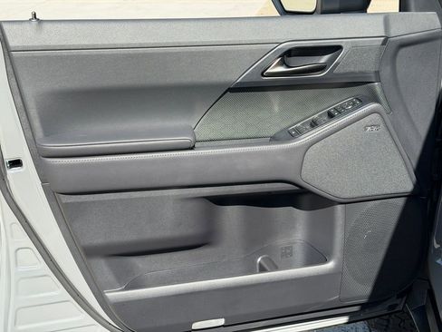 Used 2026 Lexus GX 550 image 13