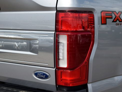 Used 2020 Ford F250 Platinum w/ FX4 Off-Road Package AWD/4WD image 19