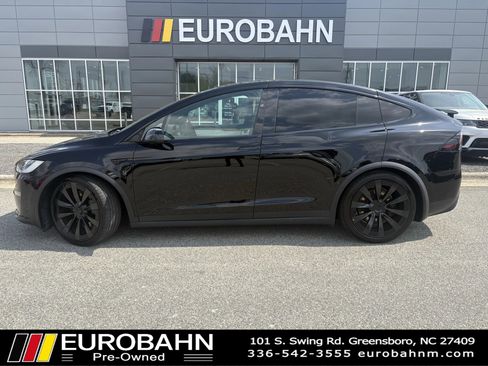 Used 2022 Tesla Model X Plaid AWD/4WD image 3