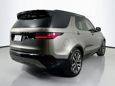 Certified 2024 Land Rover Discovery Dynamic SE image 6