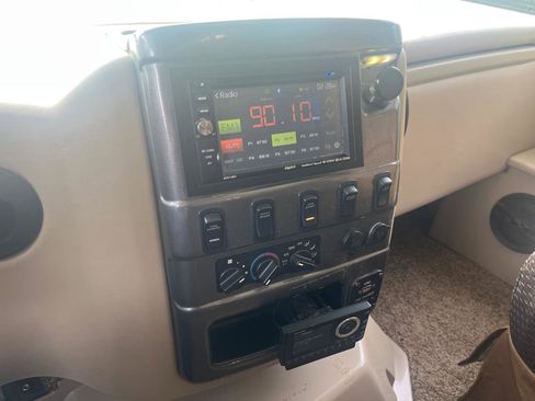 Used 2015 Ford E-350 and Econoline 350 Super Duty w/ A/C Prep Package RWD image 14