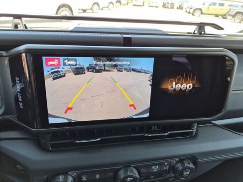 New 2026 Jeep Wrangler Unlimited Sahara AWD/4WD image 20