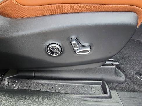 New 2026 Chrysler Pacifica Pinnacle image 56