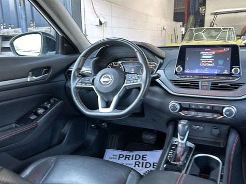 Used 2024 Nissan Altima 2.5 SR image 16